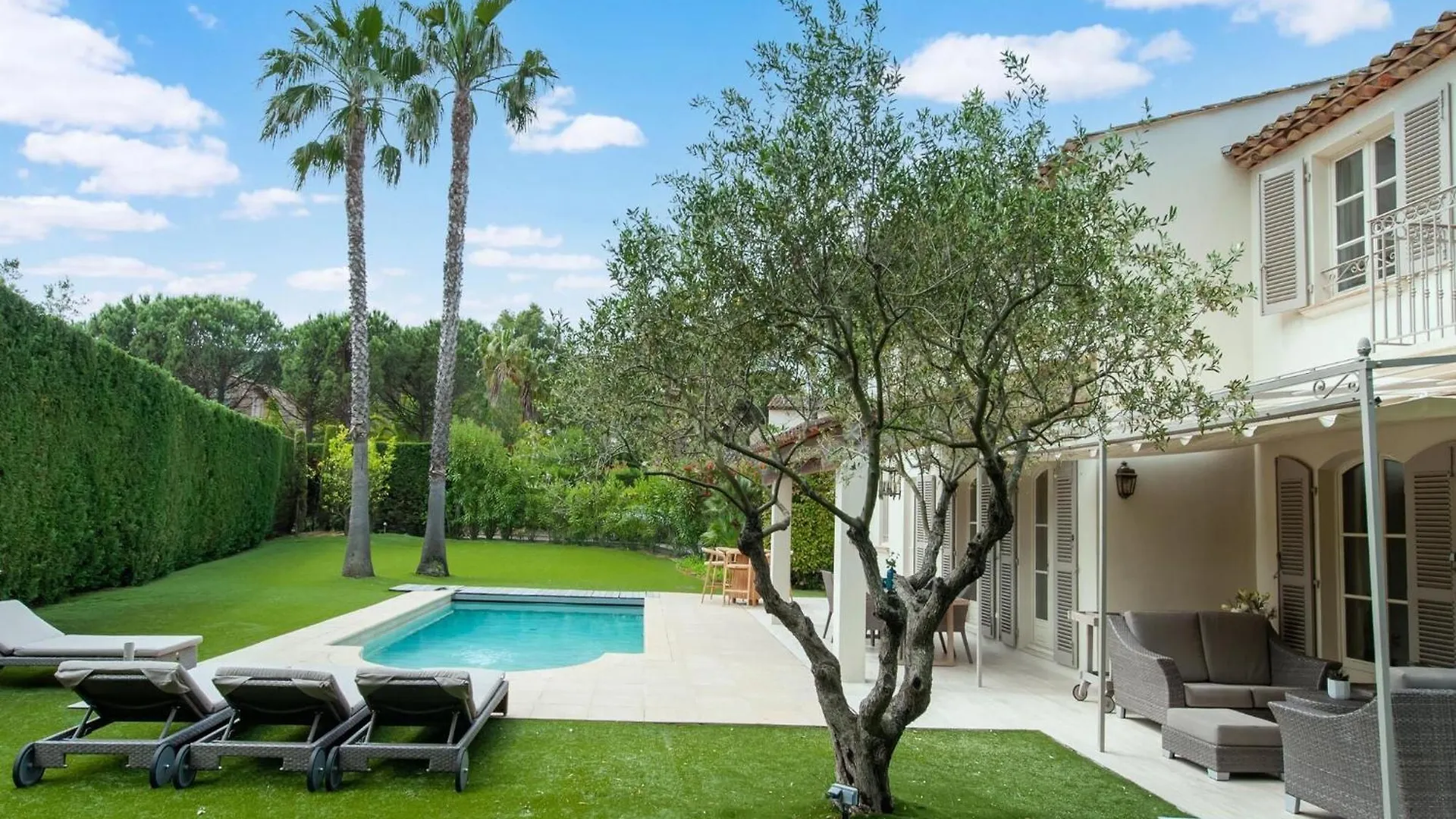 Modern Villa With Private Pool Saint-Tropez France